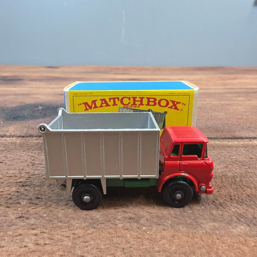 Matchbox GMC Tipper Truck Kids Red Excellent Lesney Series No 26 Vintage Box